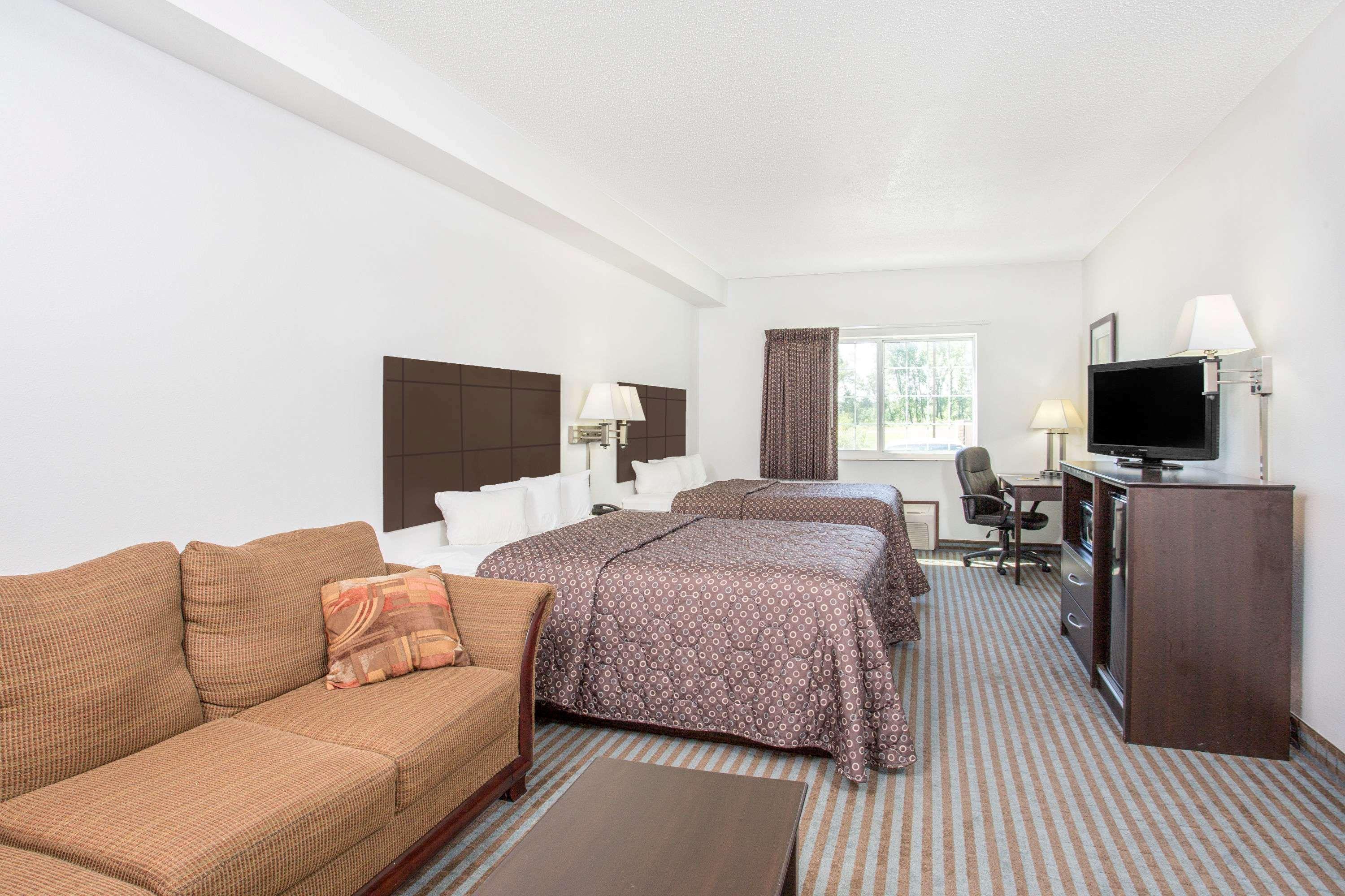 Super 8 By Wyndham Cedar Falls Extérieur photo